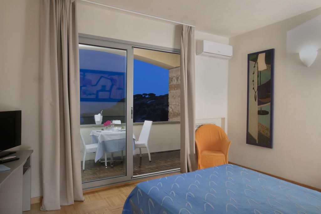 Hotel Arenella Giglio Porto Exterior photo