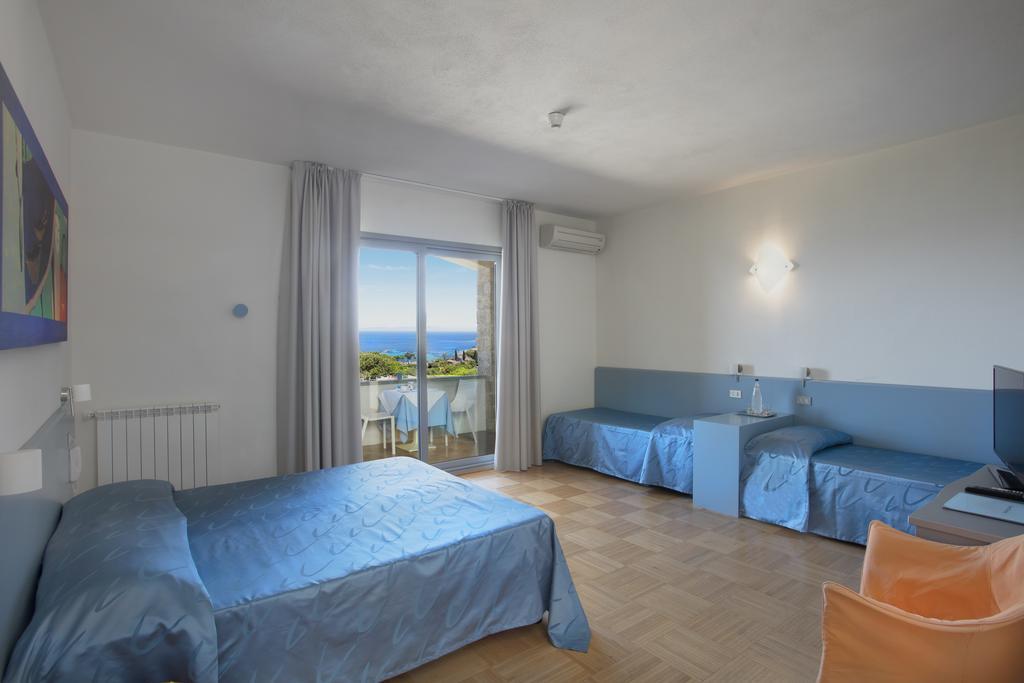 Hotel Arenella Giglio Porto Exterior photo